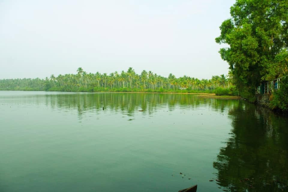 cheepunchira-karupadanna-kodungallur-tourism-guide