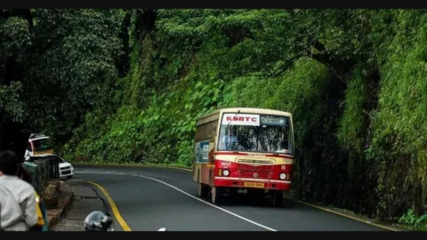thrissur-ksrtc-october-tour-packages-gavi-malakkappara